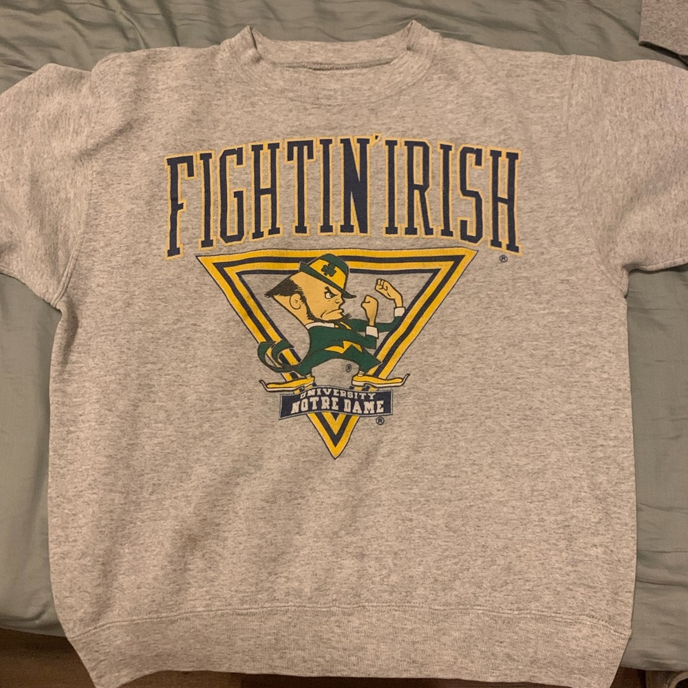 Univ. of Norte Dame  crew neck Sweatshirt!